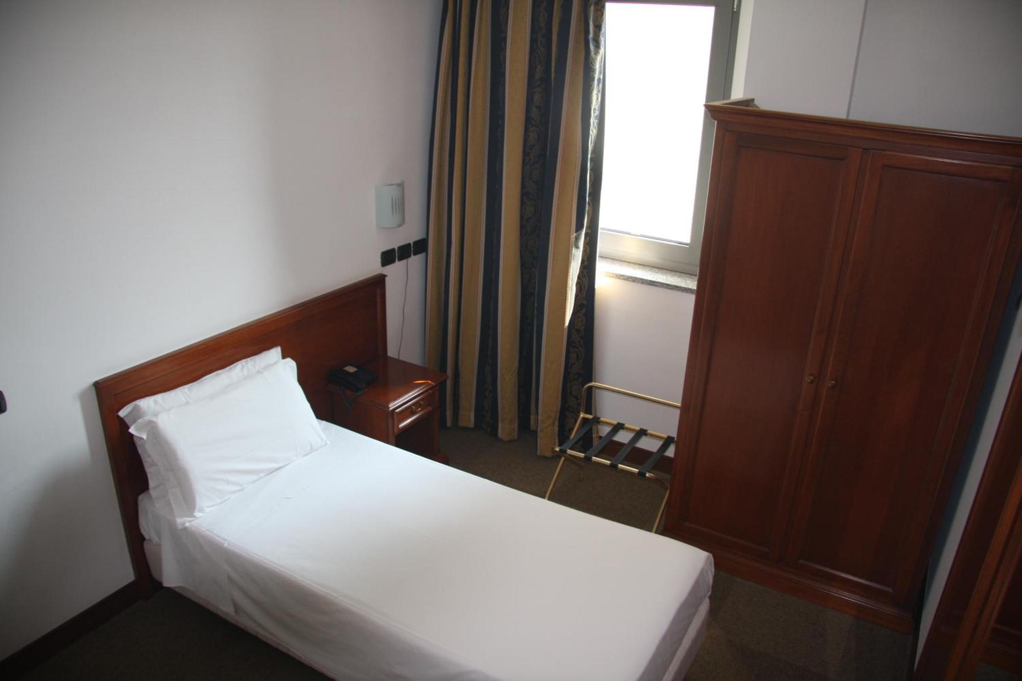 Hotel Medea (Adults Only) ألبا المظهر الخارجي الصورة
